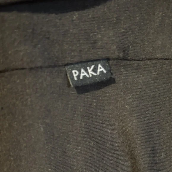 PAKA Classic Black Long Sleeve Crewneck Tee - Picture 8 of 11